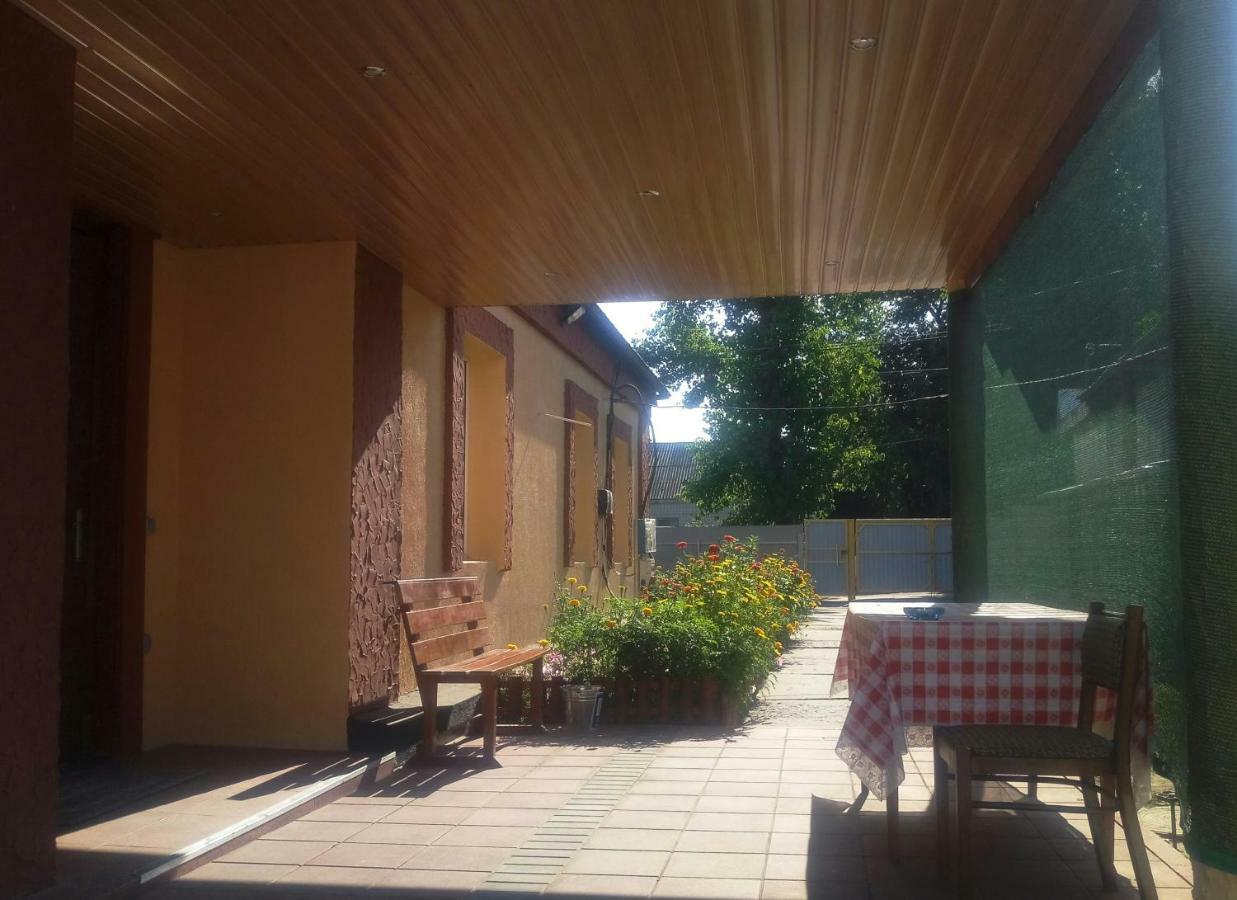 Міні Квартал Hotel Yahotyn Exterior photo